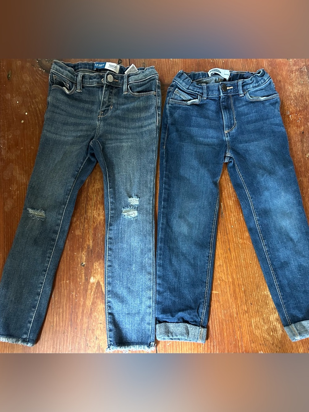 Pair of Old Navy Girls' Skinny Jeans Duo in Dark Blue and Medium Blue